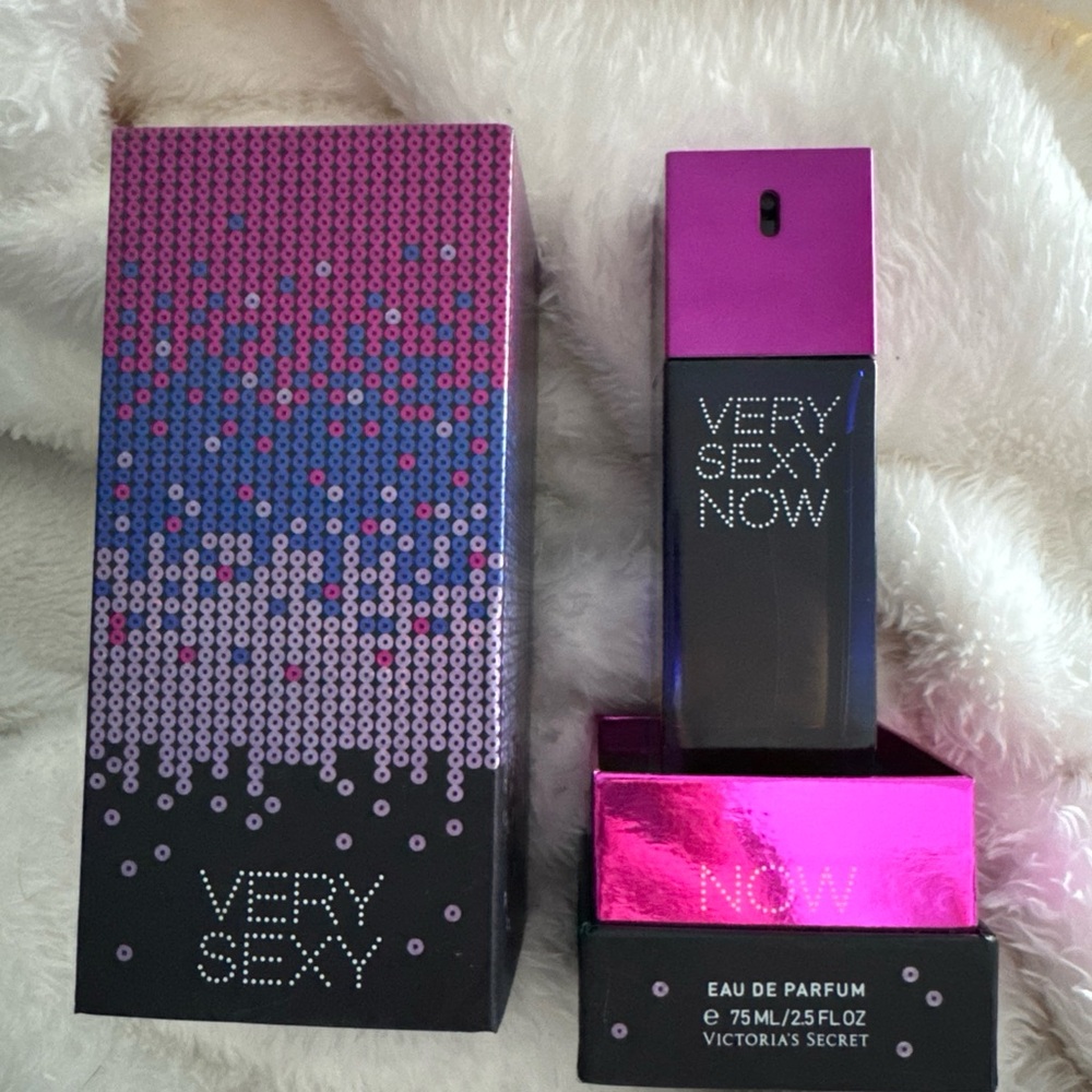 Victoria's Secret Very Sexy Now Perfume - Purple and Black